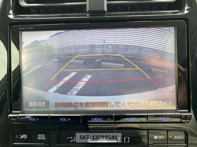 Toyota PRIUS 2016-09 7562663-20