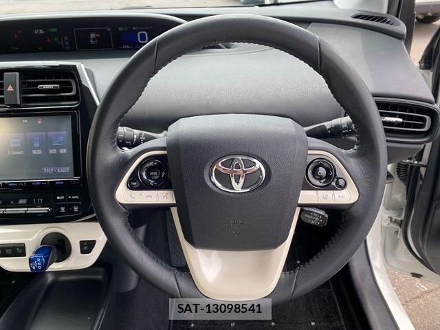 Toyota PRIUS 2016-09 7562663-23