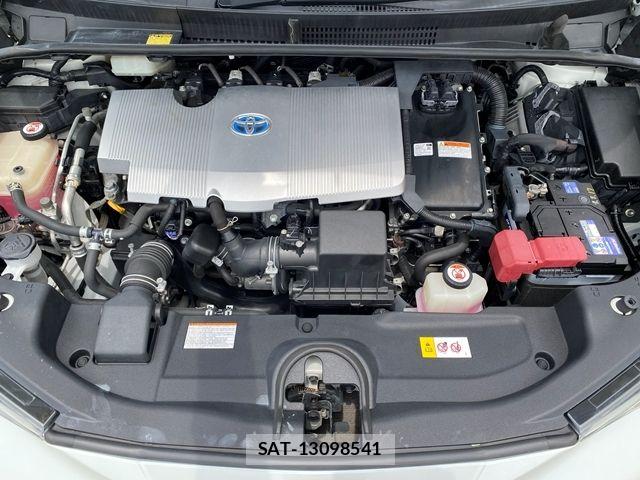 Toyota PRIUS 2016-09 7562663-29