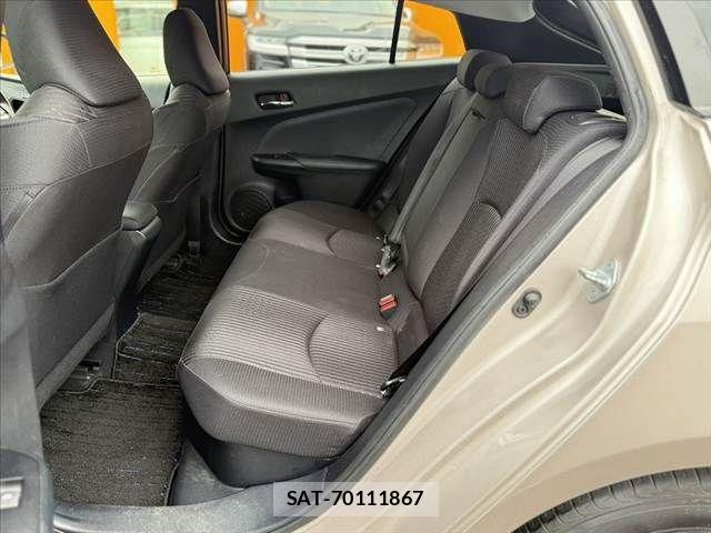 Toyota PRIUS 2017-05 7619279-17