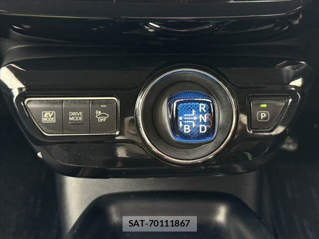 Toyota PRIUS 2017-05 7619279-27