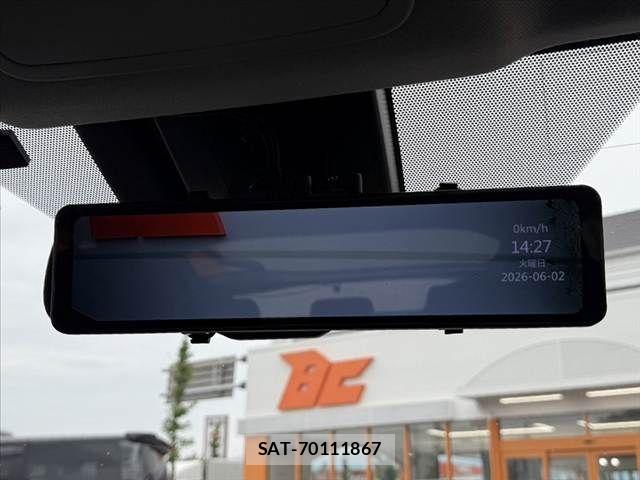 Toyota PRIUS 2017-05 7619279-29
