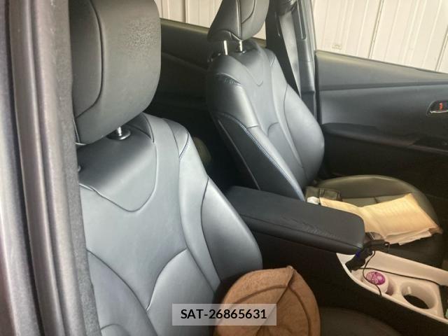 Toyota PRIUS 2016-07 7619267-16