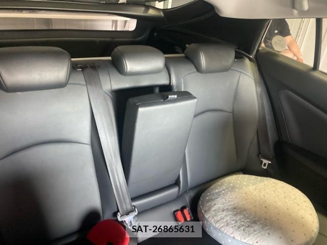 Toyota PRIUS 2016-07 7619267-17