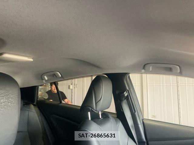 Toyota PRIUS 2016-07 7619267-18