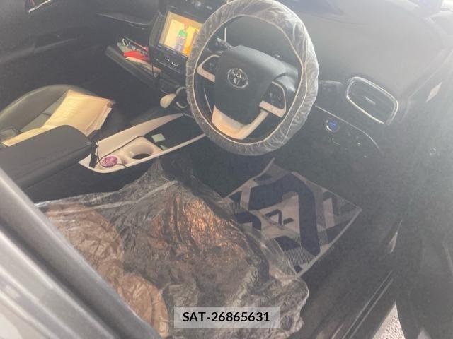 Toyota PRIUS 2016-07 7619267-29