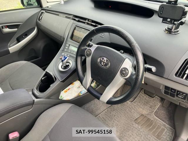 Toyota PRIUS 2011-10 7619330-9