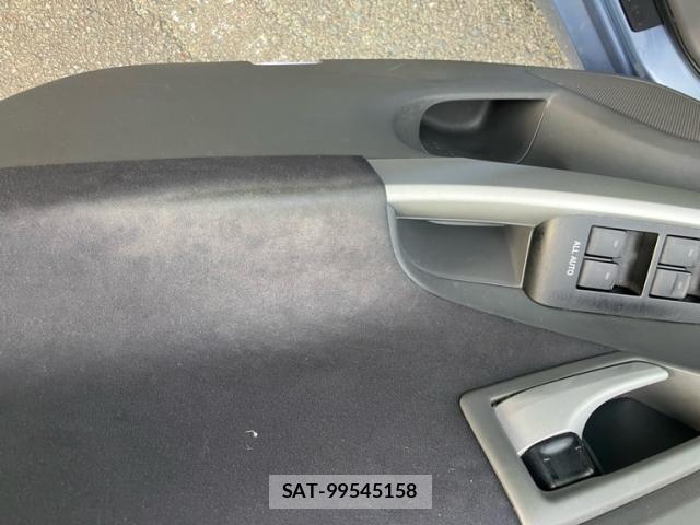 Toyota PRIUS 2011-10 7619330-15