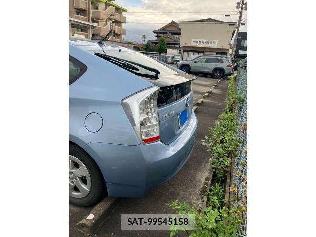 Toyota PRIUS 2011-10 7619330-1