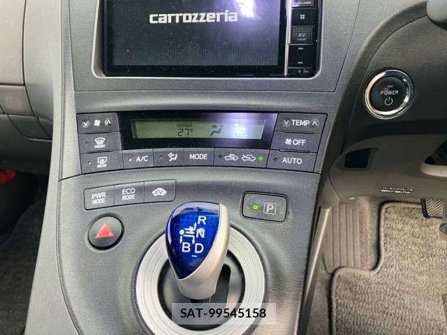 Toyota PRIUS 2011-10 7619330-19