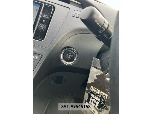 Toyota PRIUS 2011-10 7619330-26