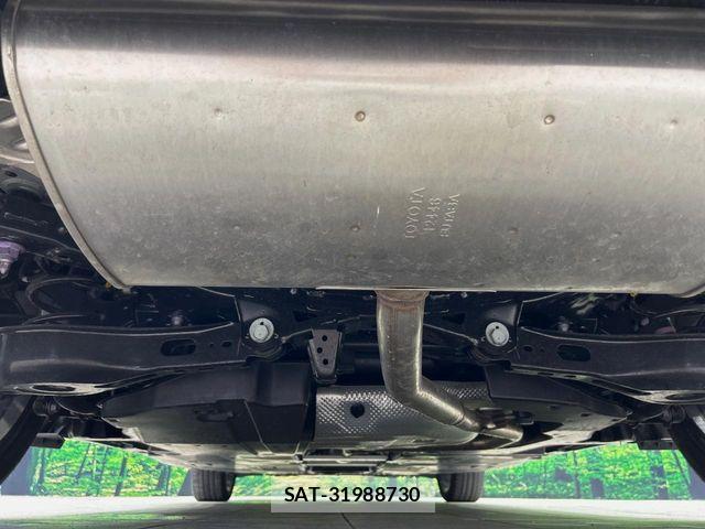 Toyota PRIUS 2023-08 7619213-18