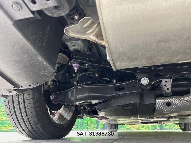 Toyota PRIUS 2023-08 7619213-19