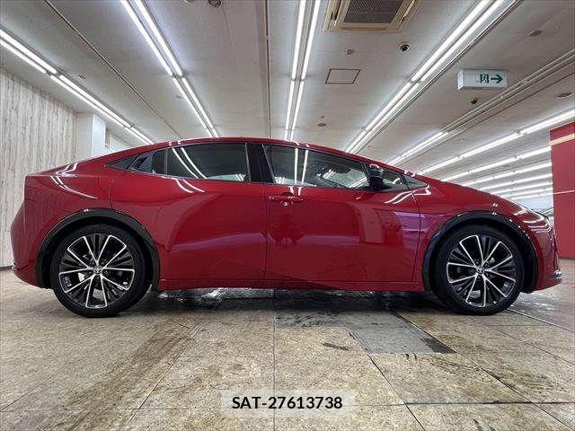 Toyota PRIUS 2023-01 7619231-15