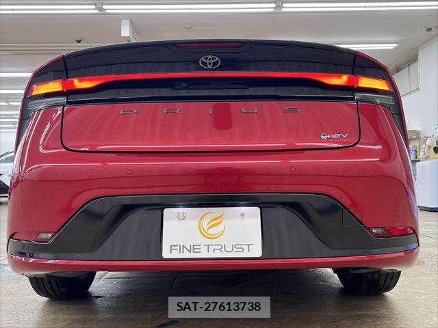 Toyota PRIUS 2023-01 7619231-16