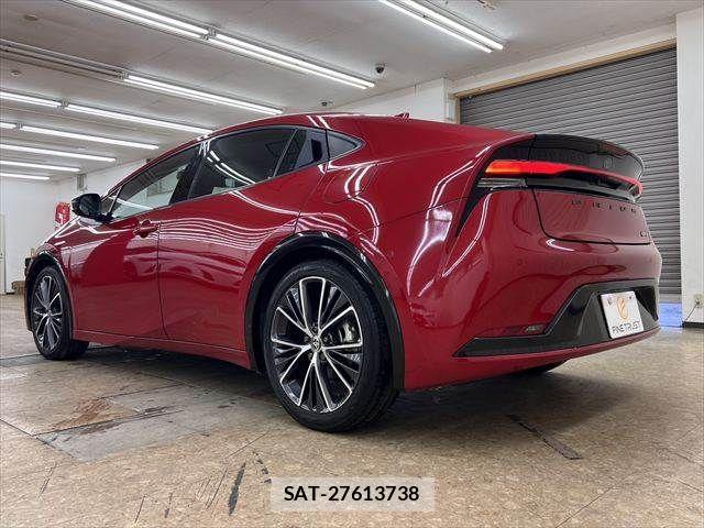 Toyota PRIUS 2023-01 7619231-18