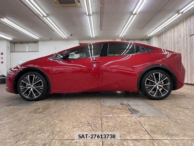 Toyota PRIUS 2023-01 7619231-19