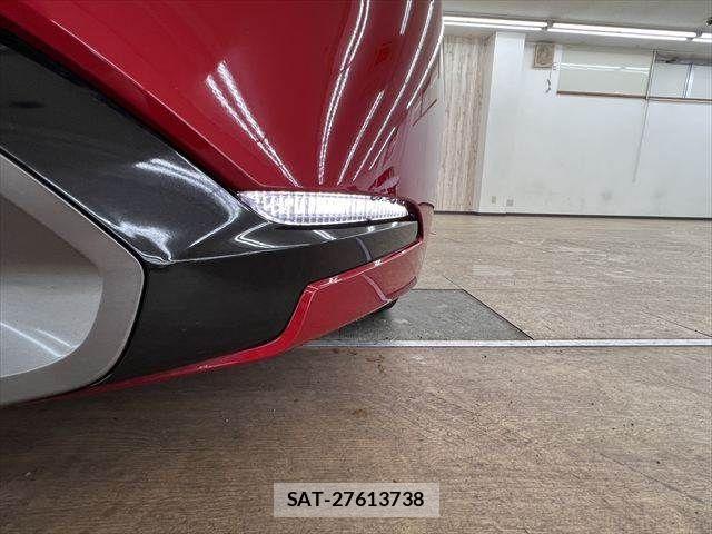 Toyota PRIUS 2023-01 7619231-21