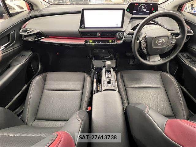 Toyota PRIUS 2023-01 7619231-2