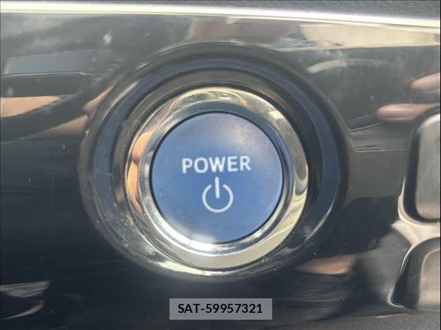 Toyota PRIUS 2017-05 7619272-20