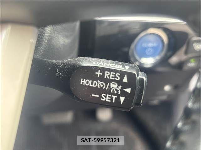 Toyota PRIUS 2017-05 7619272-21