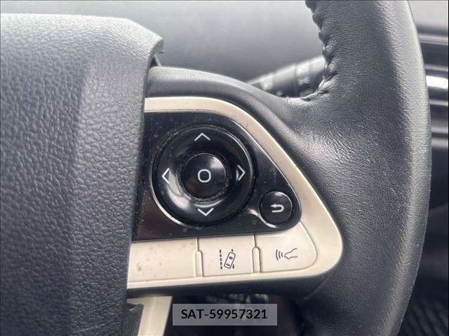 Toyota PRIUS 2017-05 7619272-23