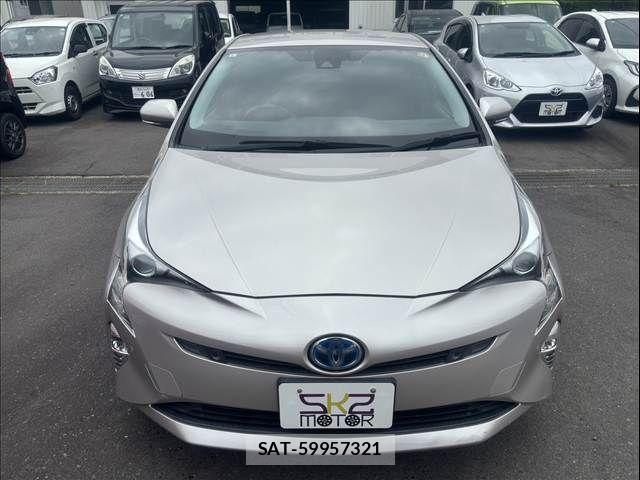Toyota PRIUS 2017-05 7619272-3