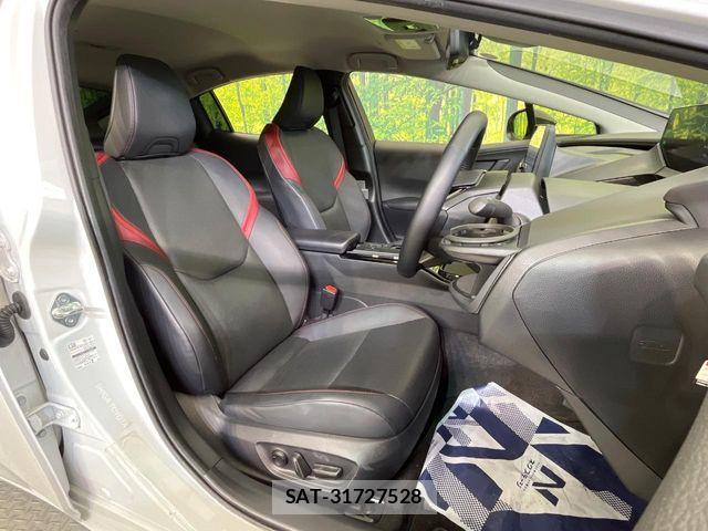 Toyota PRIUS 2023-05 7619212-7