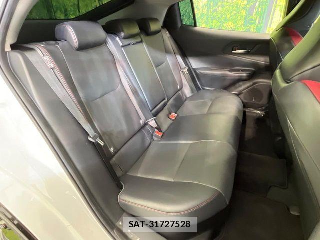 Toyota PRIUS 2023-05 7619212-8
