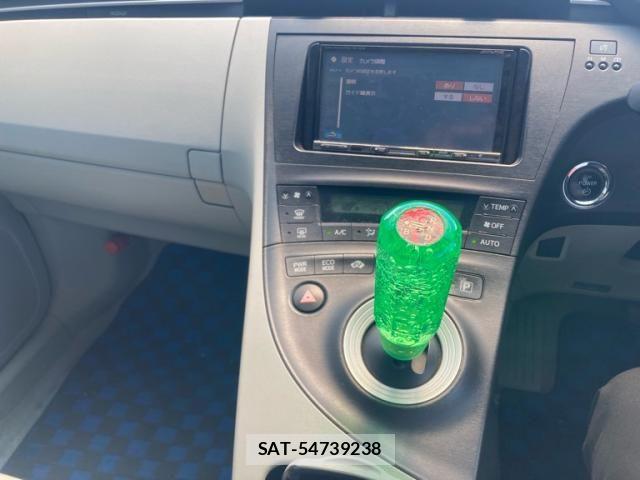 Toyota PRIUS 2010-03 7619348-10