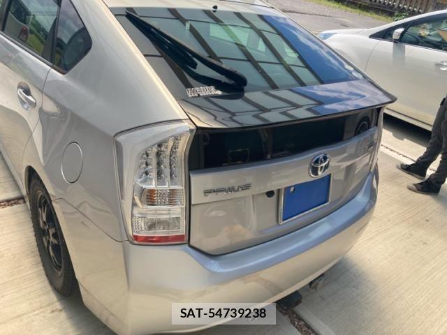 Toyota PRIUS 2010-03 7619348-1