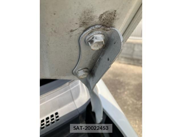 Toyota PRIUS 2015-09 7619305-10