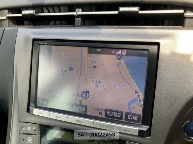 Toyota PRIUS 2015-09 7619305-17