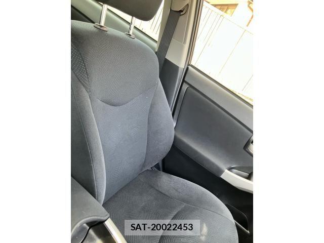 Toyota PRIUS 2015-09 7619305-20