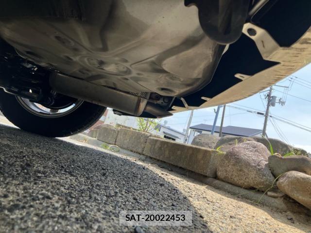 Toyota PRIUS 2015-09 7619305-7
