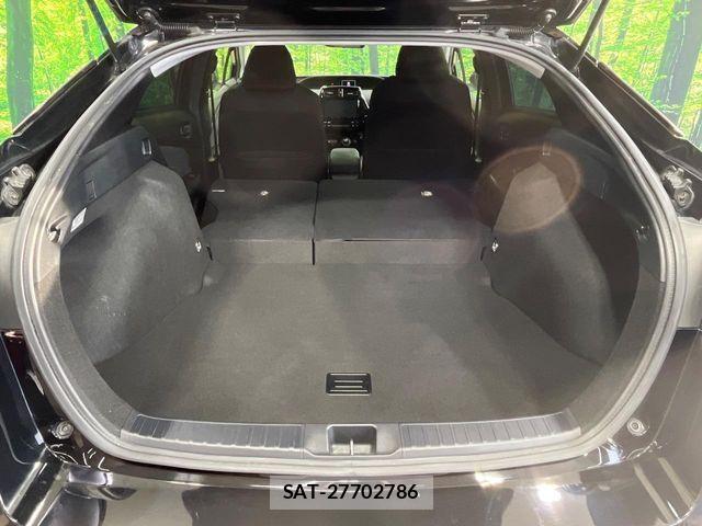 Toyota PRIUS 2019-02 7619277-9