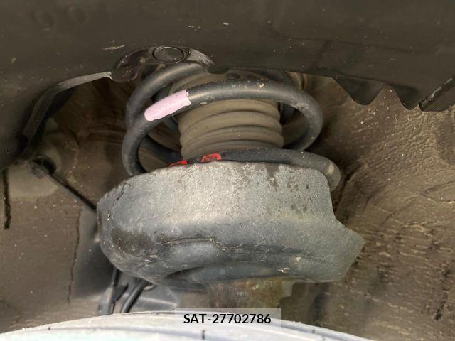Toyota PRIUS 2019-02 7619277-19
