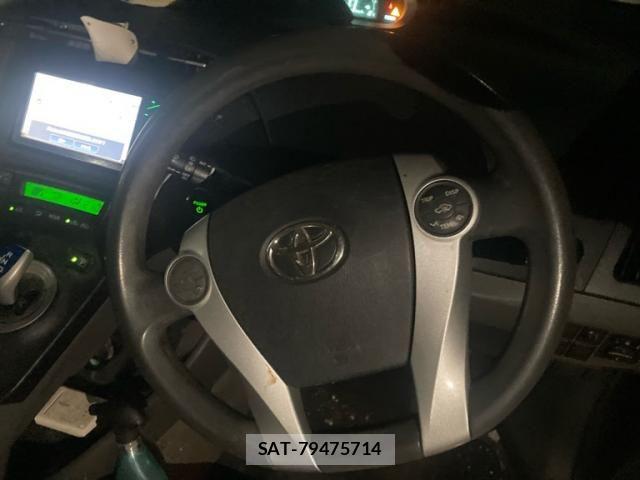 Toyota PRIUS 2010-05 7619327-15