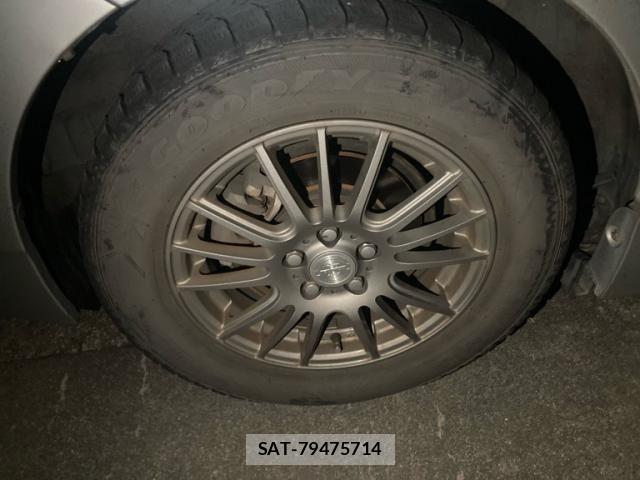 Toyota PRIUS 2010-05 7619327-4