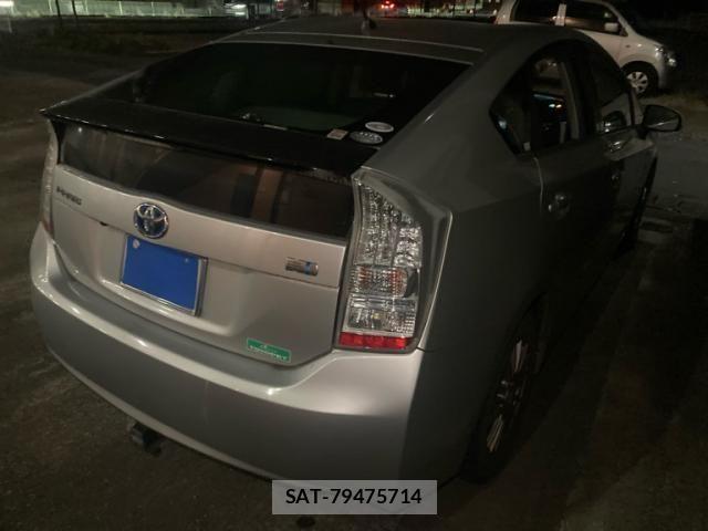 Toyota PRIUS 2010-05 7619327-6