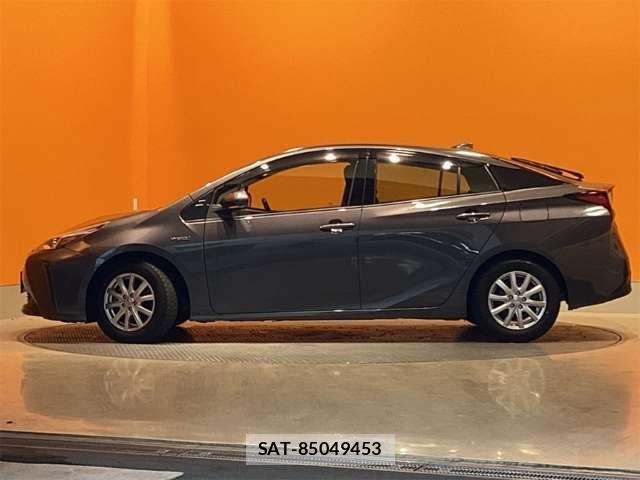 Toyota PRIUS 2019-04 7619254-13