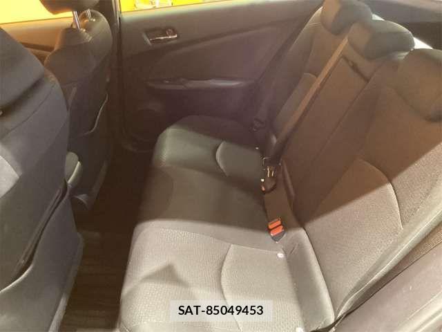 Toyota PRIUS 2019-04 7619254-16