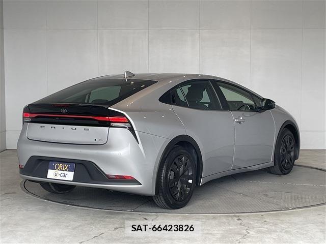 Toyota PRIUS 2023-10 7619241-1