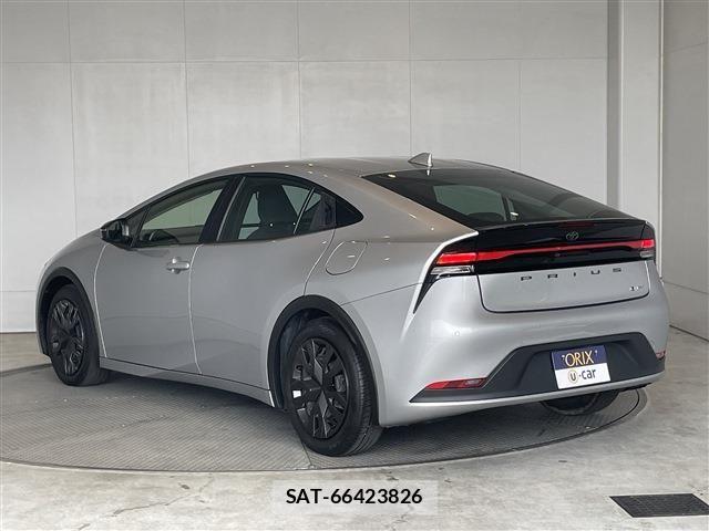 Toyota PRIUS 2023-10 7619241-8