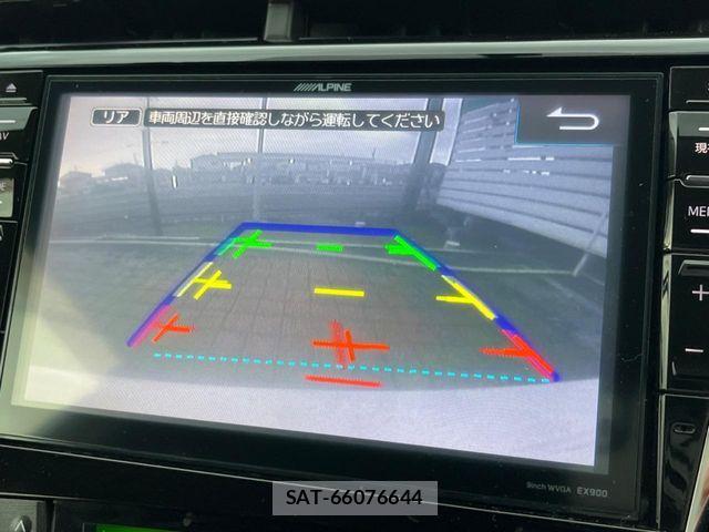 Toyota PRIUS 2014-08 7619276-3