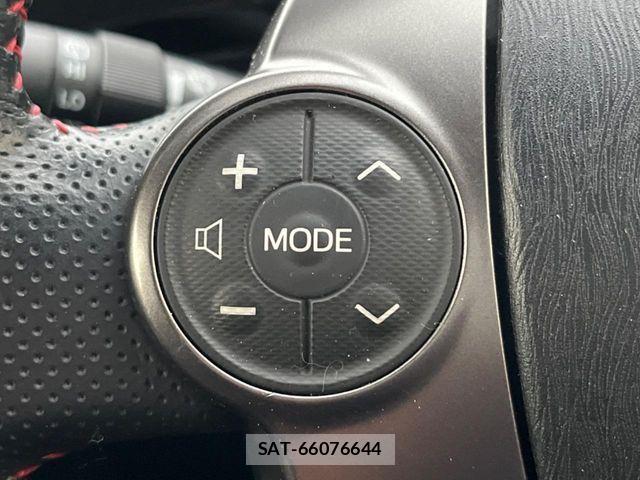 Toyota PRIUS 2014-08 7619276-5