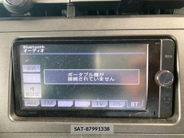 Toyota PRIUS 2013-10 7619311-15