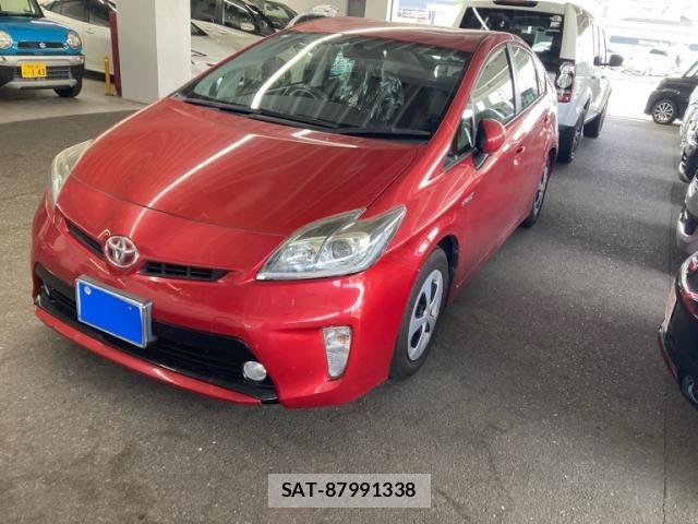 Toyota PRIUS 2013-10 7619311-1