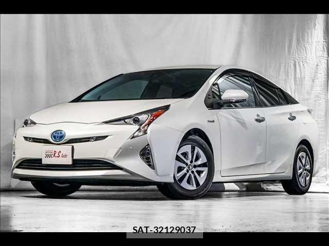 Toyota PRIUS 2016-08 7619255-0
