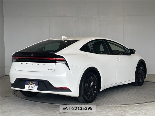 Toyota PRIUS 2023-11 7619242-1
